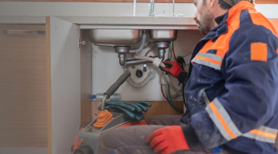 Local tankless water heater installation in New Albin, IA